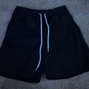 black and white shorts (s)